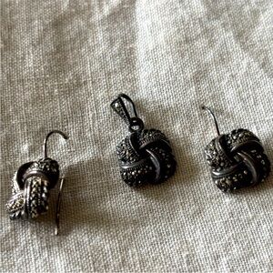 Vintage Elegant Silver Knot Earrings / pendant set
